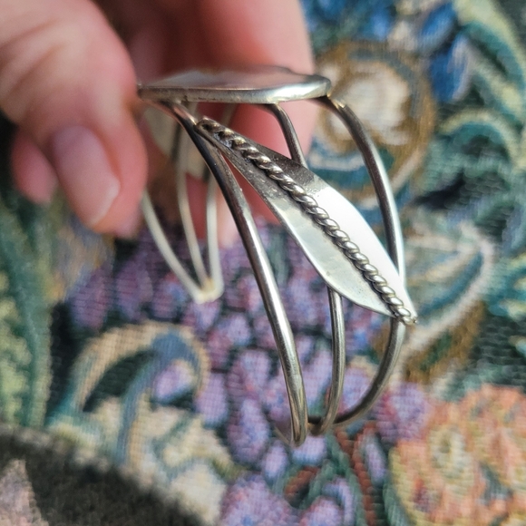 Vintage Heart Abalone Bracelet - Picture 4 of 10